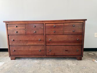 Living Spaces 6-Drawer Dresser