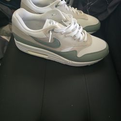 Air Max 1