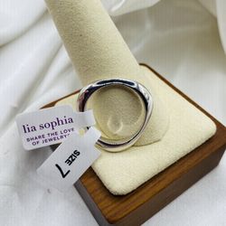 LIA SOPHIA dusty Silver classic medal ring band 