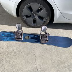 K2 Luna Snowboard 150 cm with Ride med/lrg size bindings