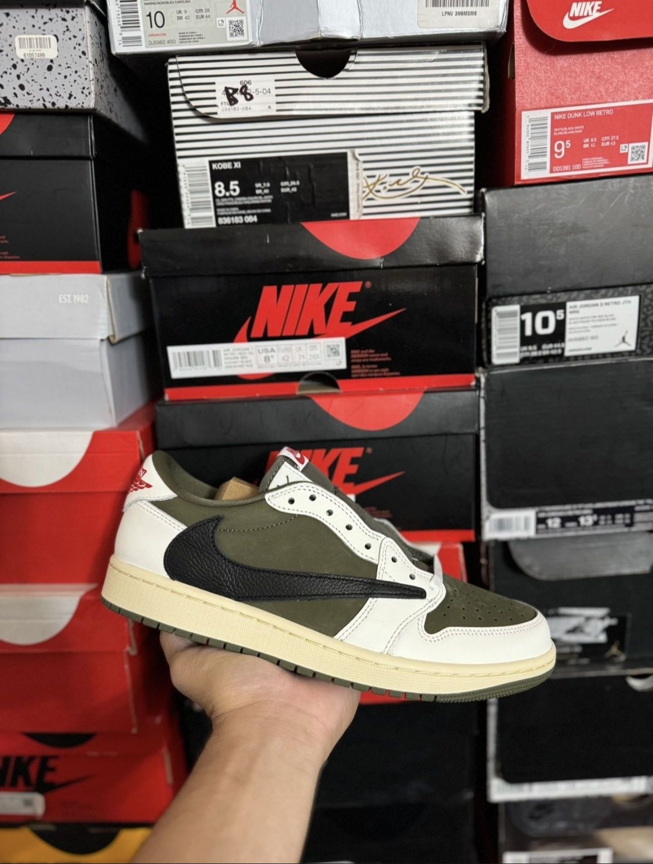 DS Jordan 1 Low Travis Scott Medium Olive size 11.5