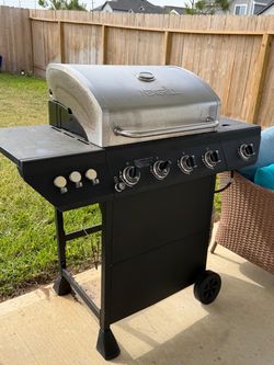 Nexgrill 4-Burner Gas Grill