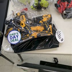 Dewalt Cordless Drill Cutting Tool Two Batteries Charger Bag