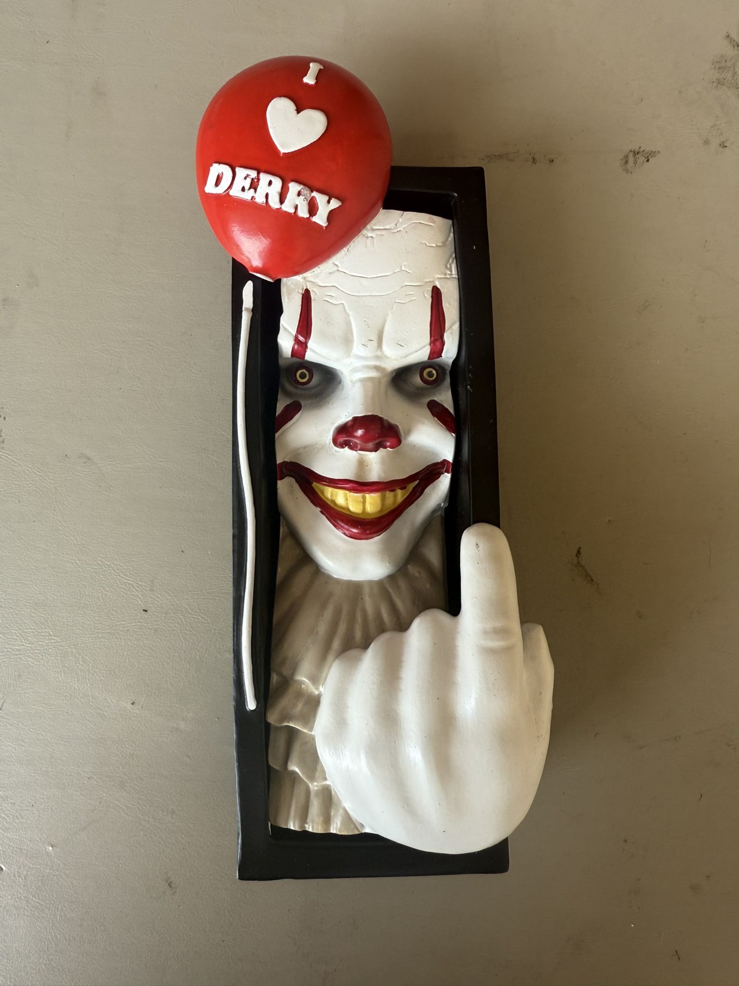 It Pennywise I love Derry Nook Statue