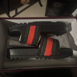 Gucci Slides 