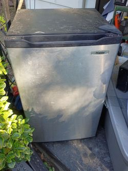 Hair small fridge