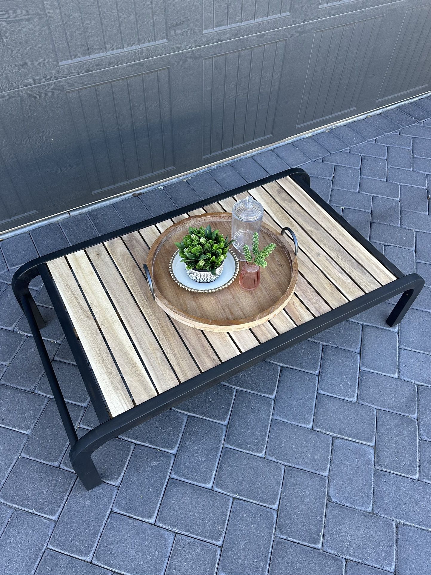Newly Refinished Solid Wood Coffee Table – Modern Outdoor Style