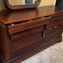 Bedroom Dresser, Mirror, And Night Stands