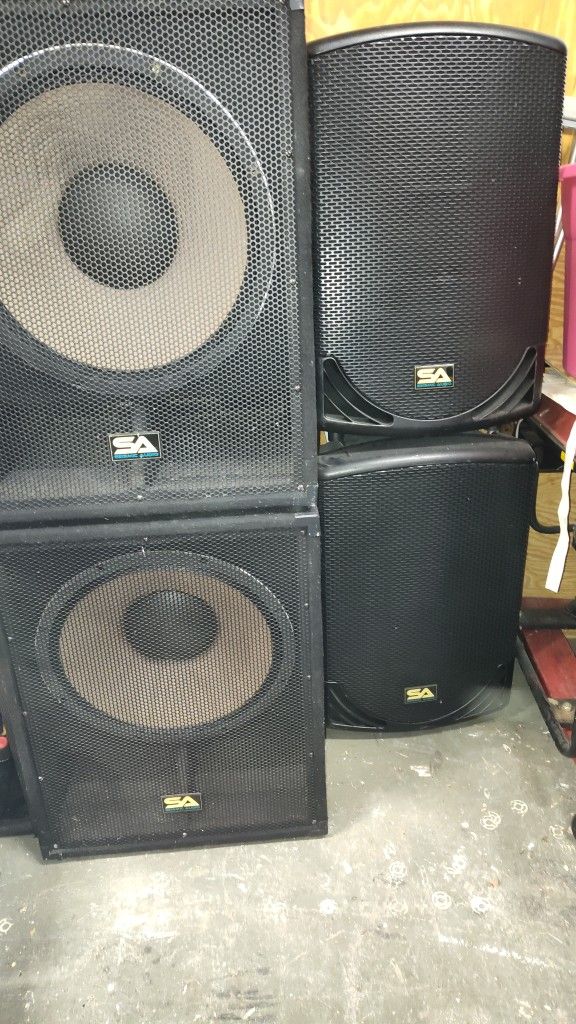 Seismic Audio Dj Speakers.