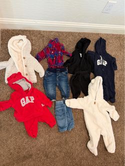 0-3 months Baby Gap clothes