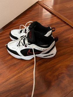Nike Air Monarch VI cross-trainers - size 8