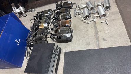 Mixed Lot of Security Cameras and DVR