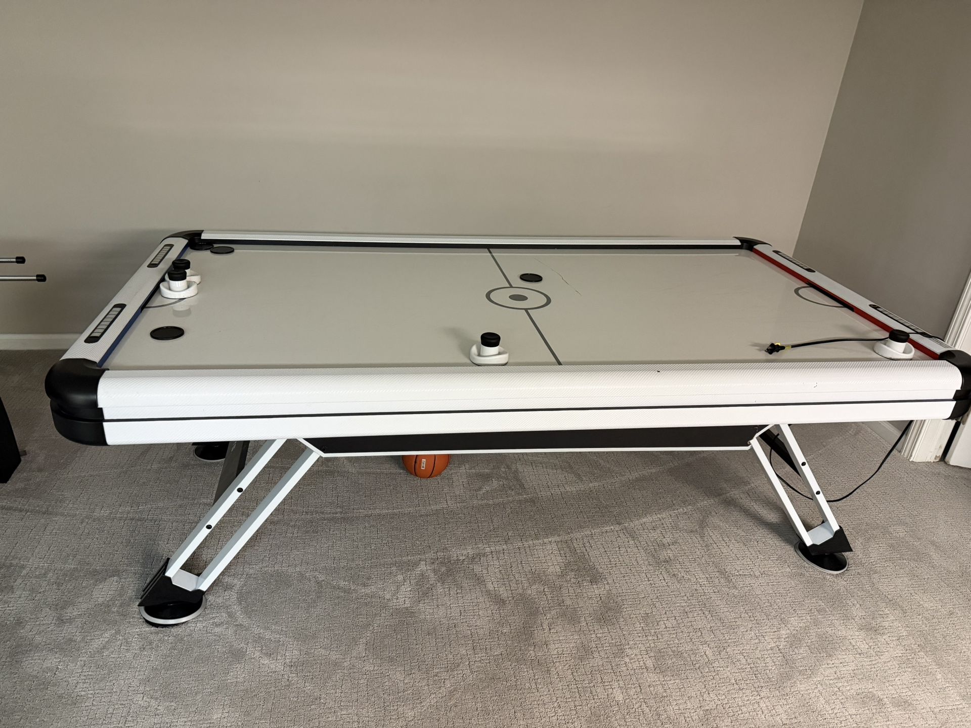 Air Hockey Table