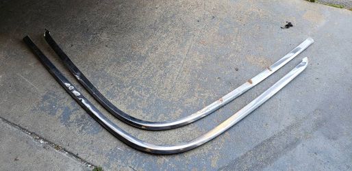 1969 impala pinch well moldings