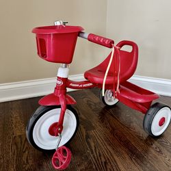 Radio Flyer Trik with bucket
