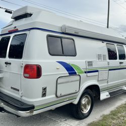 1997 dodge Horizon Explorer class b   Rv