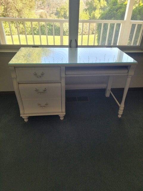 Girls Bedroom Furniture 