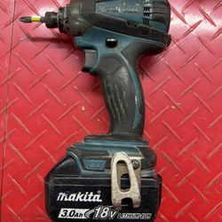 MAKITA DRILL AND BATTERY 