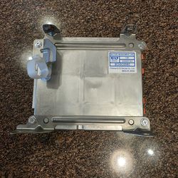 Cadillac Escalade Hybrid Battery Management System Control Module BCV5C006C BMS