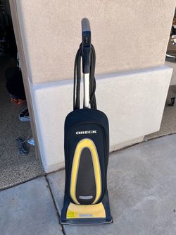 Oreck XL Gold Vacuum Cleaner