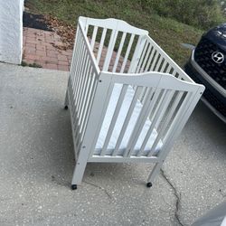 Baby Crib 