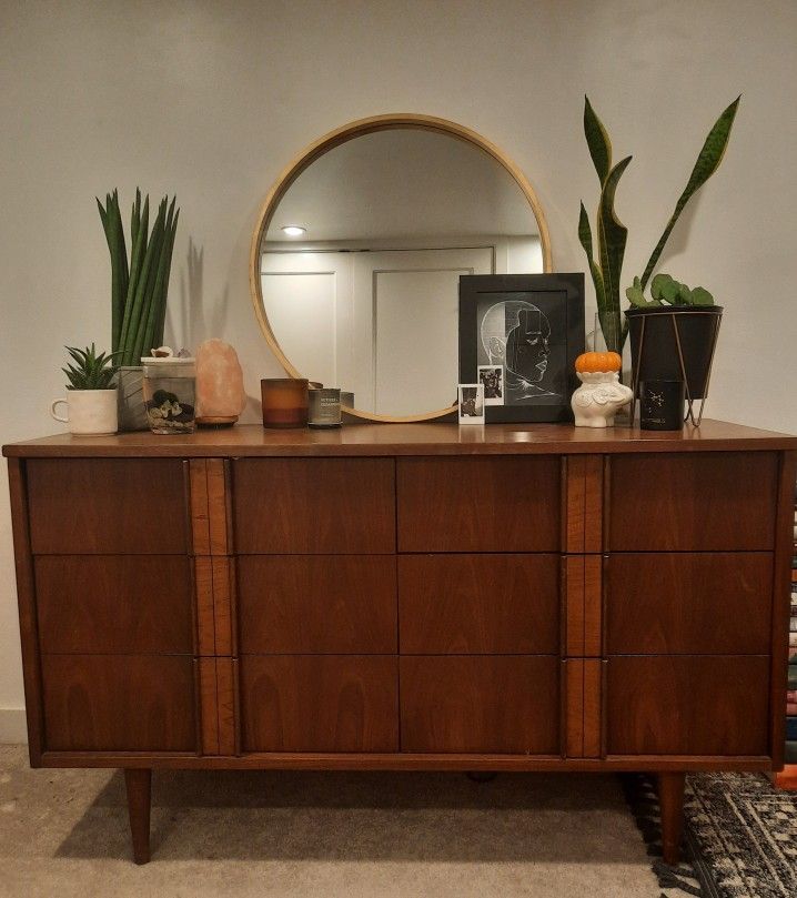 Mid Century Modern Dresser