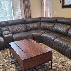Almost New 6Seat Sectional Leather sofa With Coffee Table