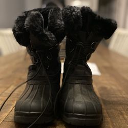 Black Girls Snow Boots Size 4-5