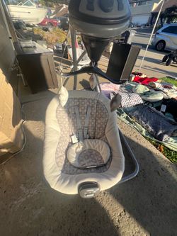 Graco baby swing