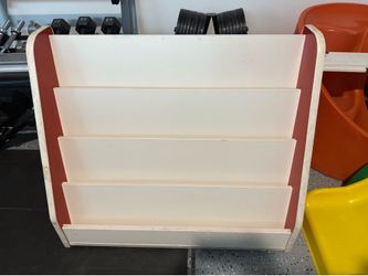 Lakeshore Kid's Bookshelf