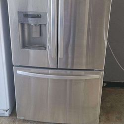 Refrigerator 33 Wide 