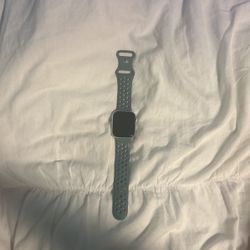 Apple Watch SE (40mm)