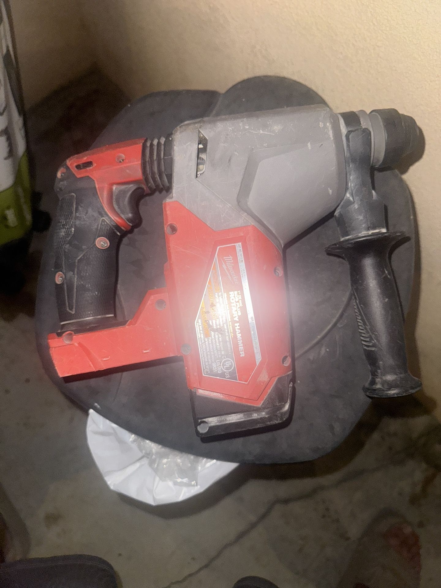 Milwaukee Roto Hammer
