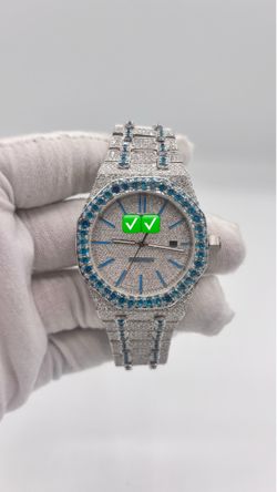 Automatic movement  Sapphire glass  Monzenaite 💎✅ More watches in stock