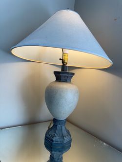 Set of 2 table lamps with ceramic body and fabric shade