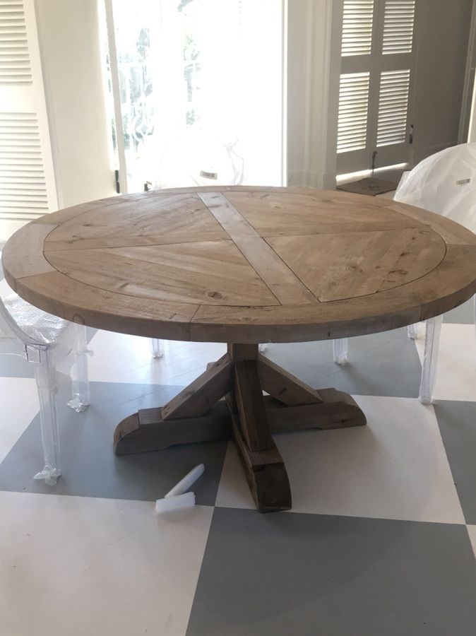 Restoration Hardware 72” dining table - great condition. .