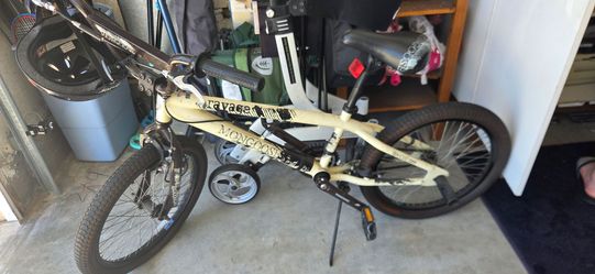 Mongoose Ravage kids bicycle