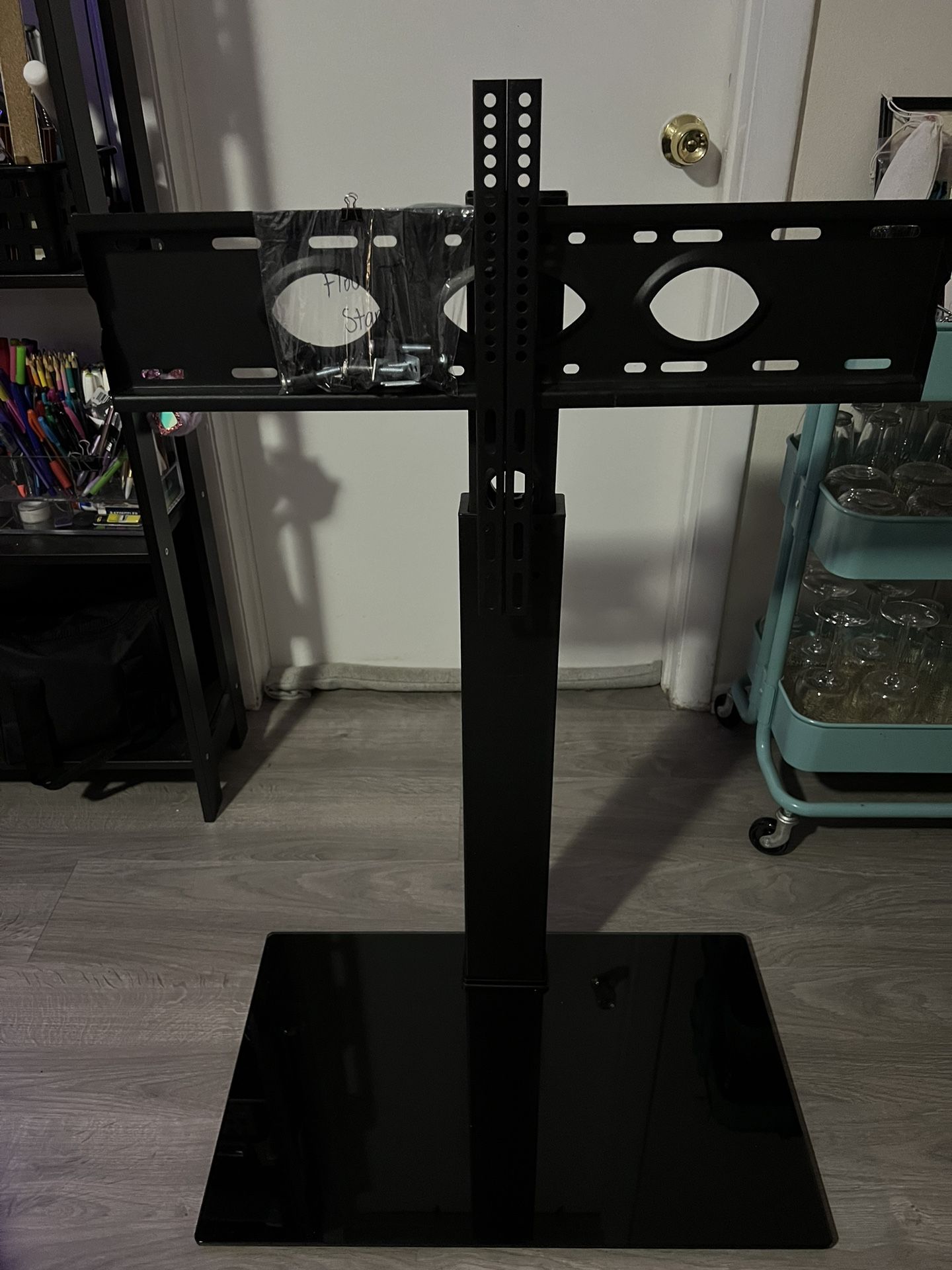 RFiver Floor TV Swivel Stand