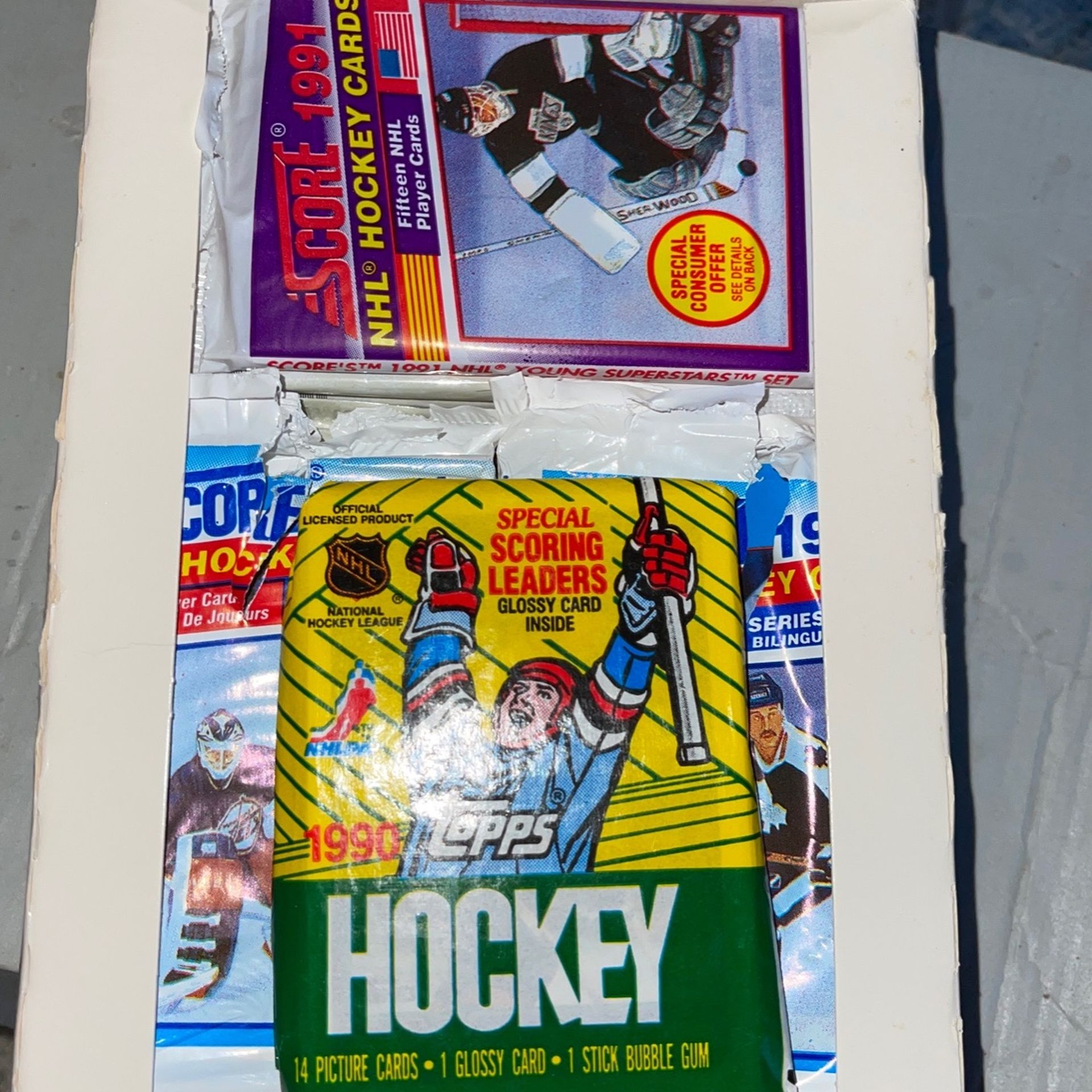 1990-91 Score/Topps Hockey Cards Box (open)