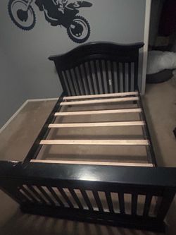 Full bed and dresser