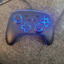 NINTENDO SWITCH PRO WIRED CONTROLLER 