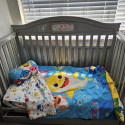 5 In 1 Graco Crib 