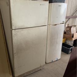 Refrigerator 