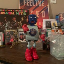 Vintage Large Toy Wind Up Robot 