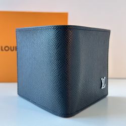 Louis Vuitton Men’s Wallet