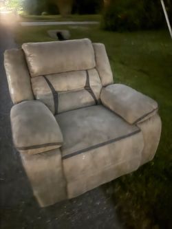 Gently Used Rocker Recliner, Free Curb, Alert!!