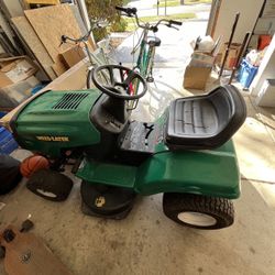 Lawnmower Tractor