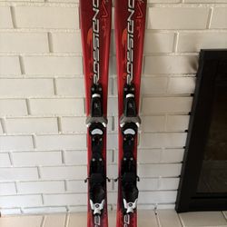 Skis
