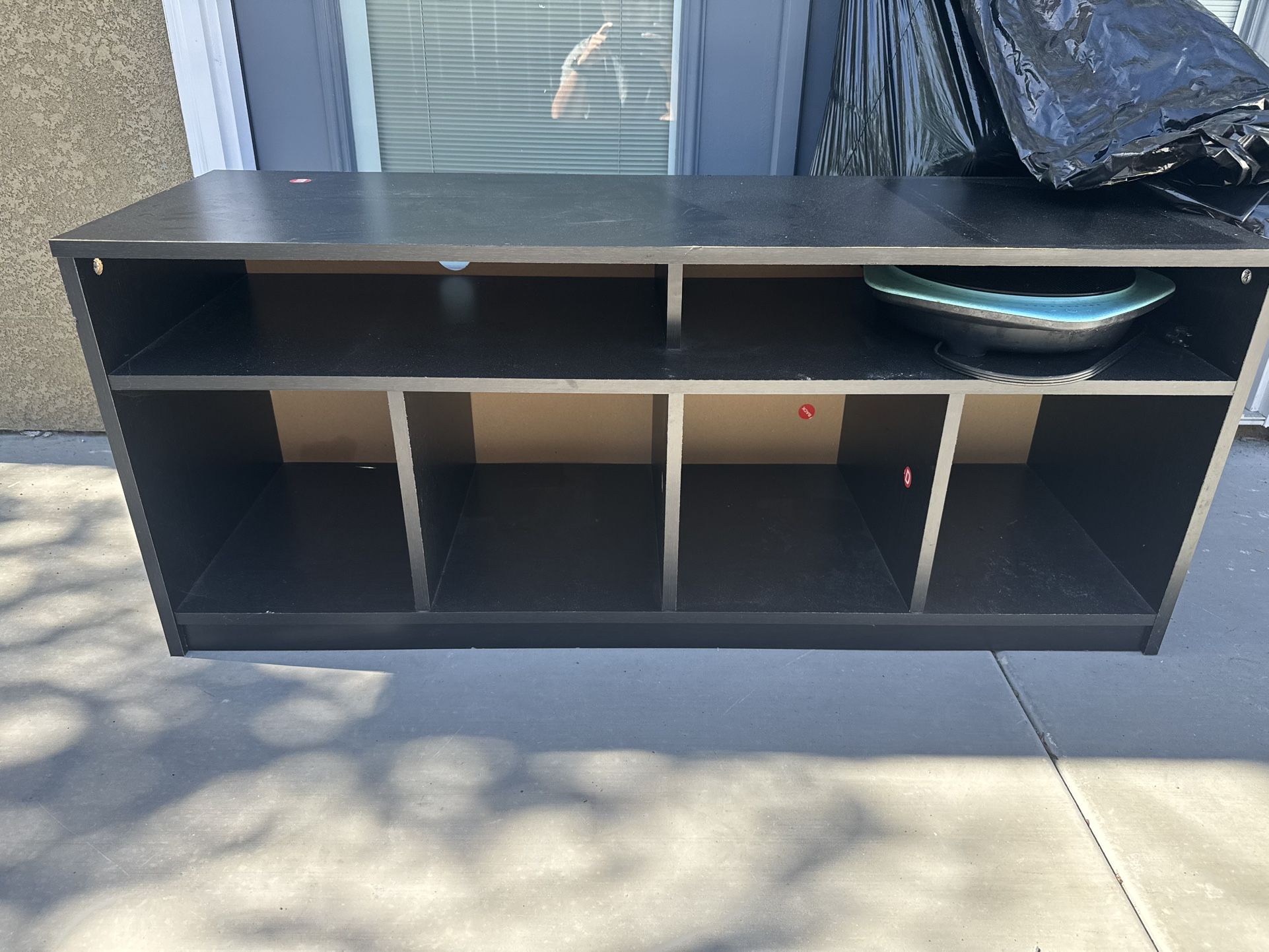 Tv stand