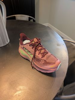 Hoka Running Sneaker Challenger 8